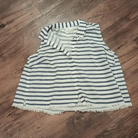 Madewell Striped Blue White Coastal Light Weight Raw Hem Button Up Top A14 - Picture 1 of 6